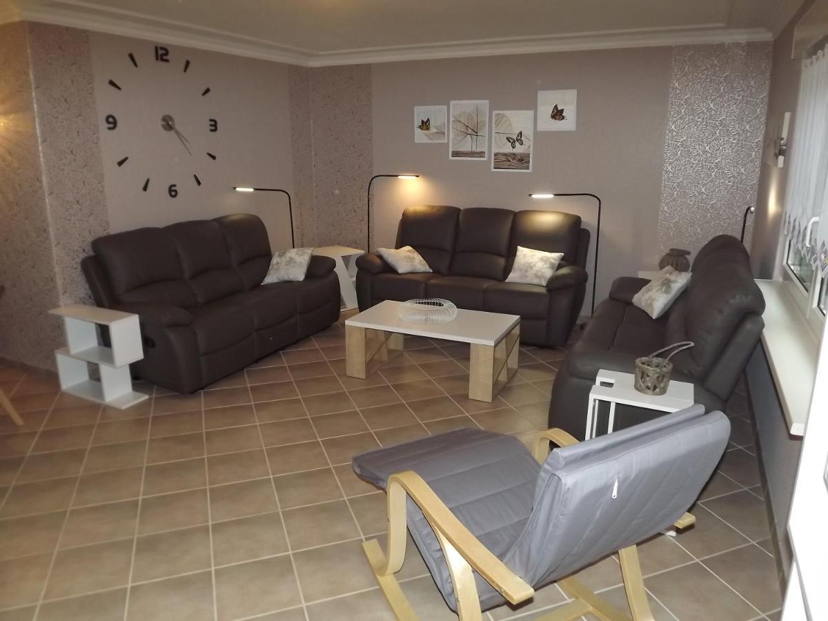 Grosszuegige Ferienwohnung Am Waldesrand Im Seenland Lauta 外观 照片