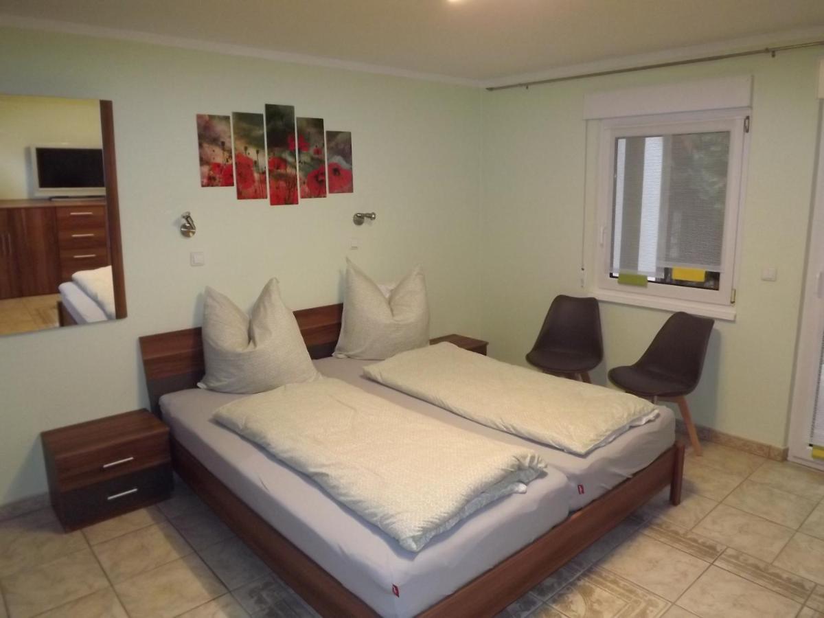 Grosszuegige Ferienwohnung Am Waldesrand Im Seenland Lauta 外观 照片