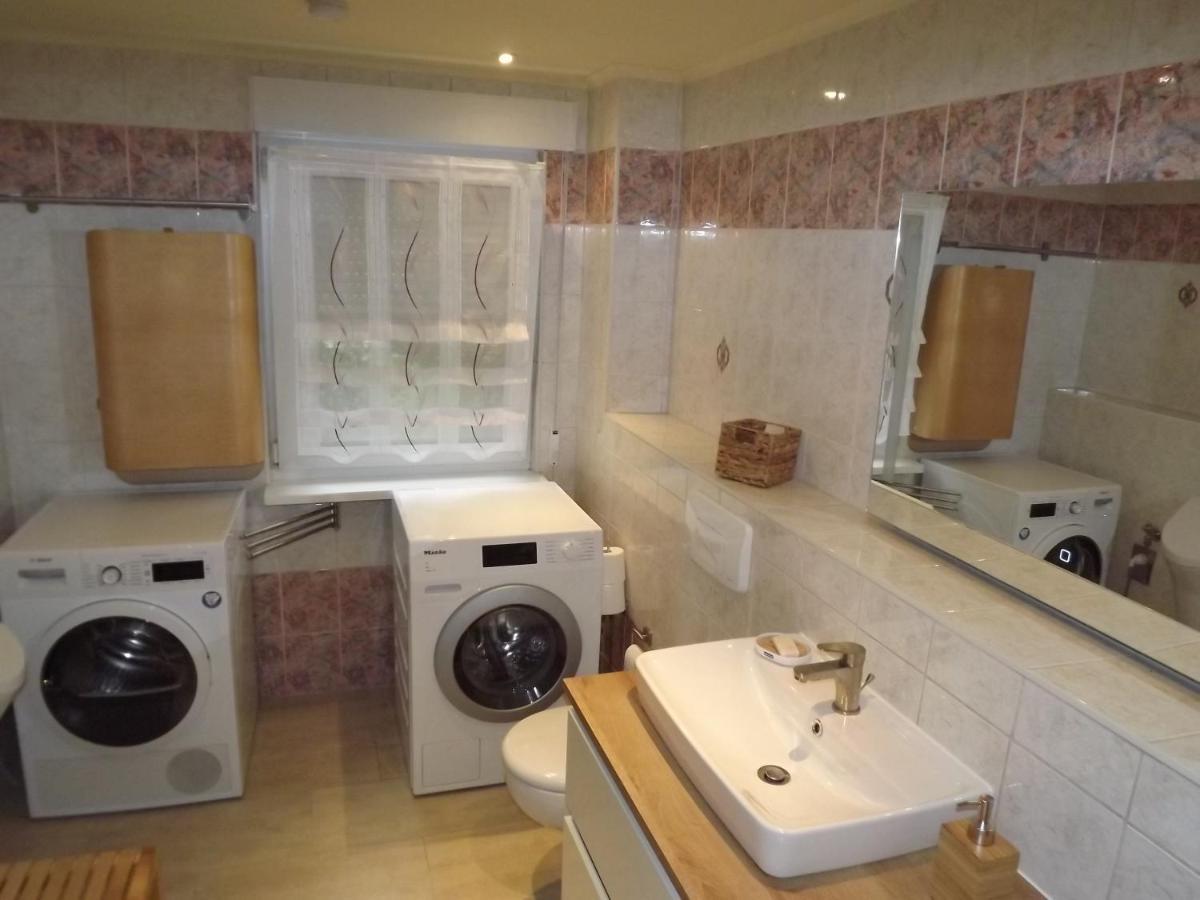 Grosszuegige Ferienwohnung Am Waldesrand Im Seenland Lauta 外观 照片